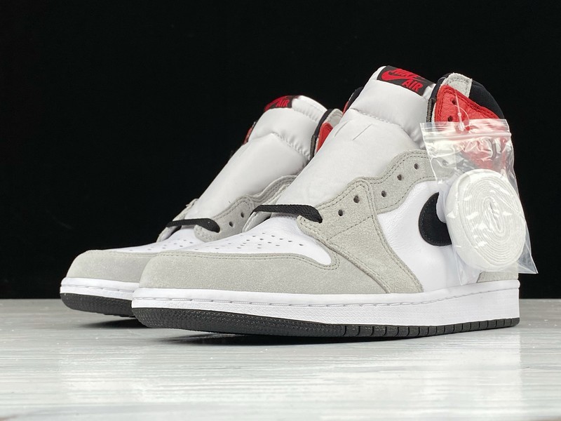 Air Jordan 1 High OG AJ1 Smoke Grey